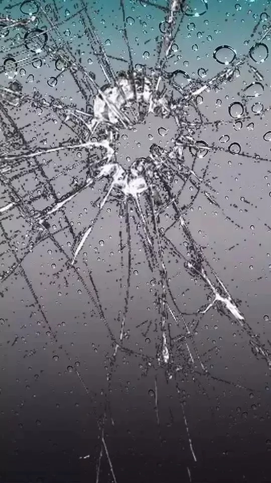 柔性電路板廠：如何讓手機(jī)屏幕摔不碎？