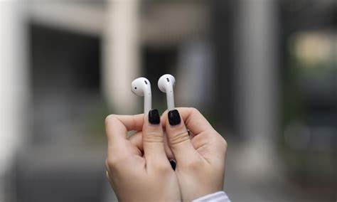 指紋識(shí)別FPC蘋果試圖將AirPods打造成健康產(chǎn)品 可監(jiān)測(cè)體溫和姿勢(shì)了？