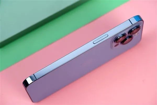 指紋識(shí)別軟板之iPhone 15 Pro將取消實(shí)體按鍵！