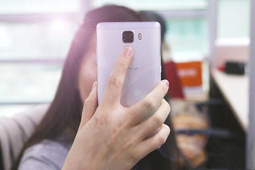 指紋識(shí)別，華為為什么這么做